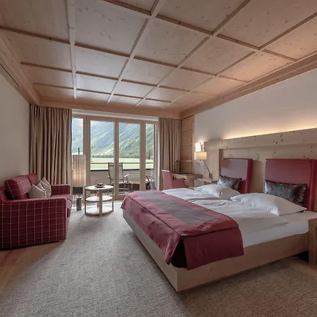 Aqua Dome 4 Sterne Superior & Tirol Therme Лангенфельд