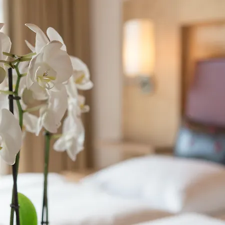 Aqua Dome 4 Sterne Superior & Tirol Therme