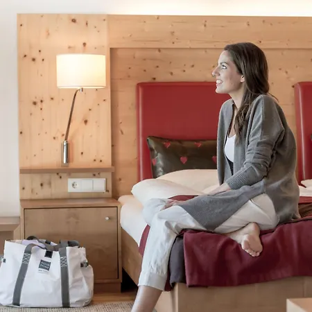 Aqua Dome 4 Sterne Superior & Tirol Therme