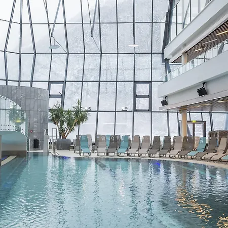 Aqua Dome 4 Sterne Superior & Tirol Therme Отель
