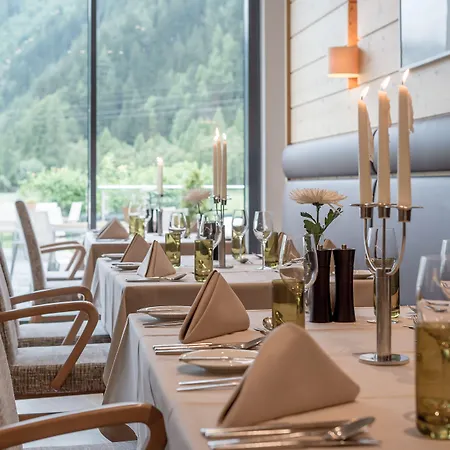 Aqua Dome 4 Sterne Superior & Tirol Therme Hotel