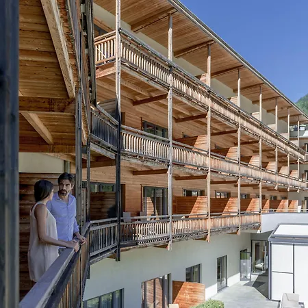 Hotel Aqua Dome 4 Sterne Superior & Tirol Therme