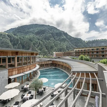 Aqua Dome 4 Sterne Superior & Tirol Therme Отель