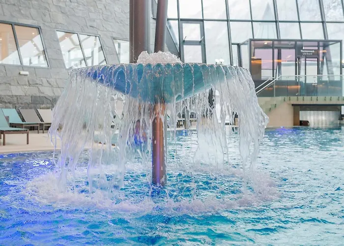 Отель Aqua Dome 4 Sterne Superior & Tirol Therme Лангенфельд