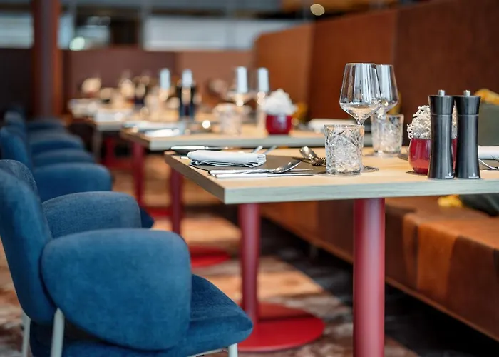 Aqua Dome 4 Sterne Superior & Tirol Therme Langenfeld