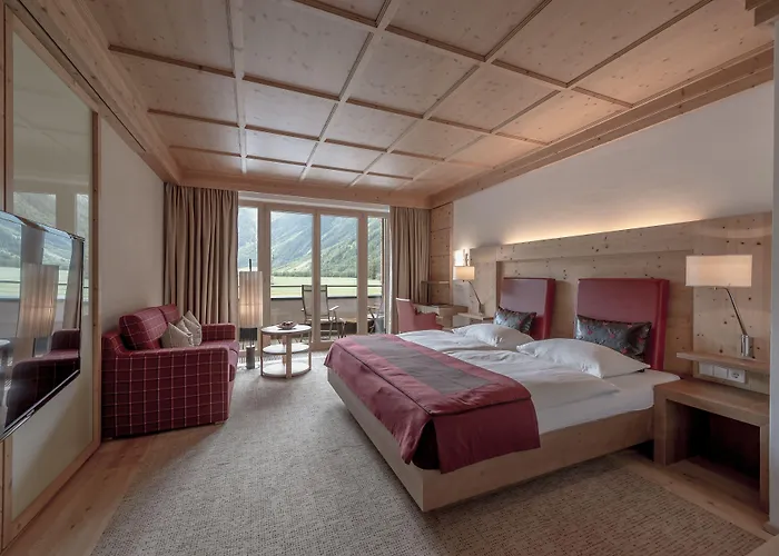 Aqua Dome 4 Sterne Superior & Tirol Therme Langenfeld