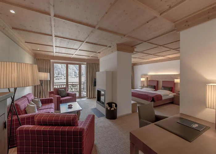 Aqua Dome 4 Sterne Superior & Tirol Therme Hotel