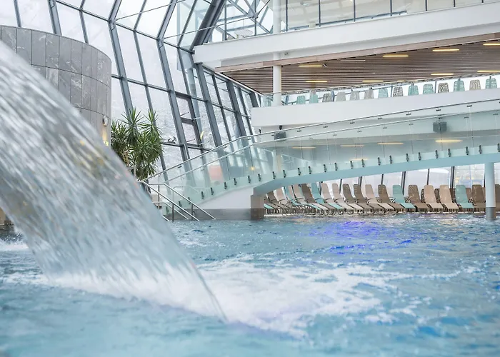 Hotel Aqua Dome 4 Sterne Superior & Tirol Therme Langenfeld