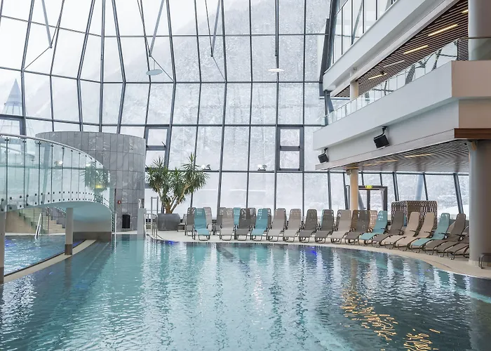 Aqua Dome 4 Sterne Superior & Tirol Therme Hotel