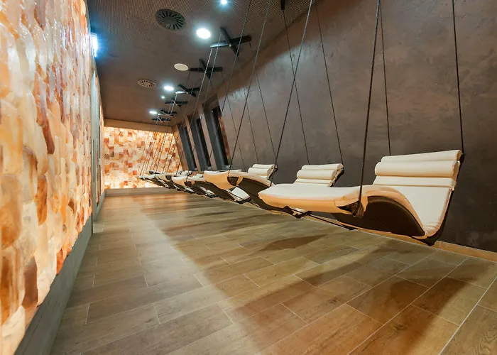 Aqua Dome 4 Sterne Superior & Tirol Therme 4*