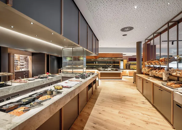 Aqua Dome 4 Sterne Superior & Tirol Therme