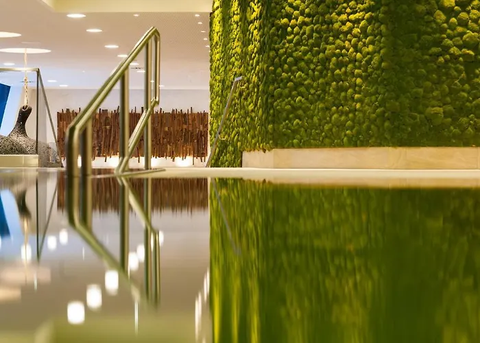 Aqua Dome 4 Sterne Superior & Tirol Therme Отель 4*