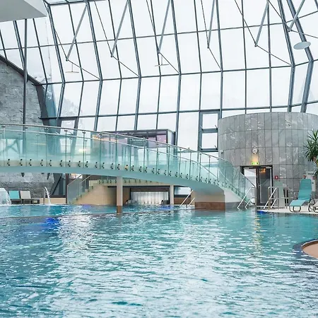 Aqua Dome 4 Sterne Superior & Tirol Therme