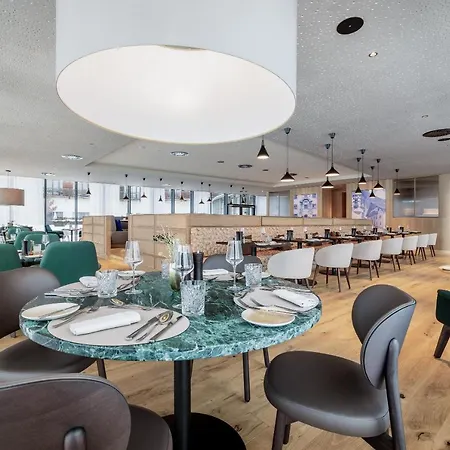 Aqua Dome 4 Sterne Superior & Tirol Therme