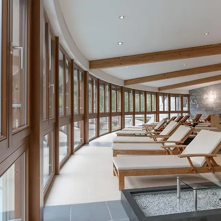 Aqua Dome 4 Sterne Superior & Tirol Therme Лангенфельд