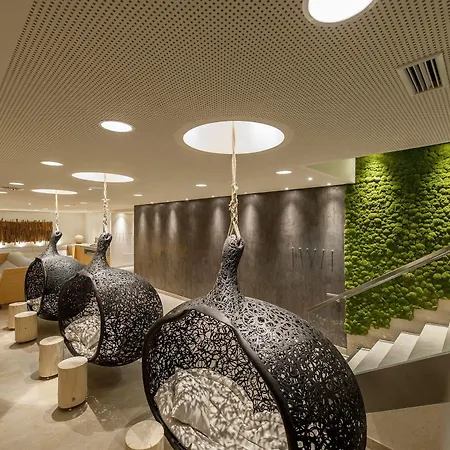 Aqua Dome 4 Sterne Superior & Tirol Therme Лангенфельд