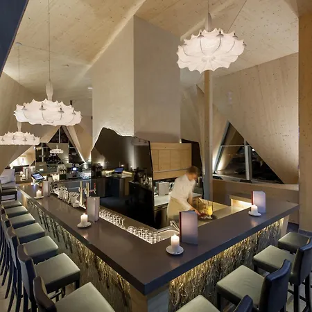 Aqua Dome 4 Sterne Superior & Tirol Therme Отель