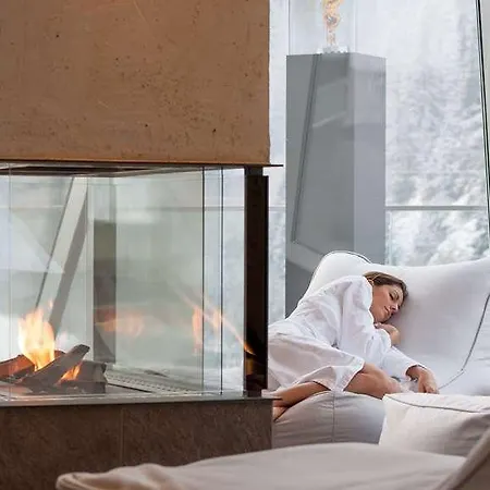 Aqua Dome 4 Sterne Superior & Tirol Therme Hotel Langenfeld