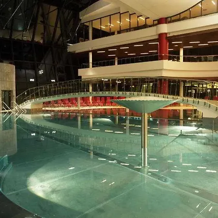 Hotel Aqua Dome 4 Sterne Superior & Tirol Therme 4*
