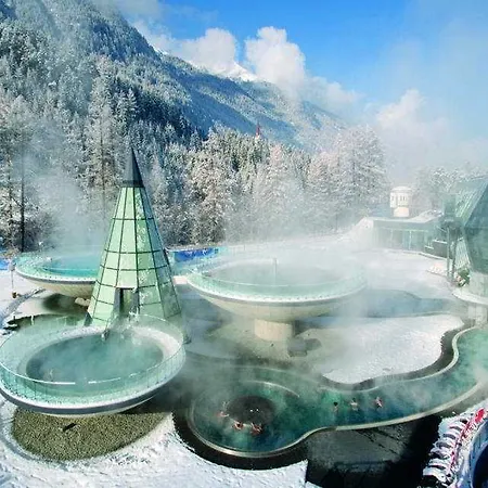 Aqua Dome 4 Sterne Superior & Tirol Therme