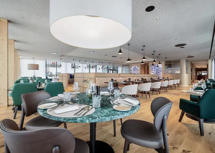 四星级水族圆顶高级酒店